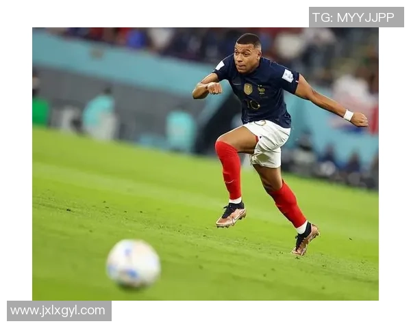 与足球天才姆巴佩的深度对话探索他的梦想与未来之路 与足球天才姆巴佩的深度对话探索他的梦想与未来之路