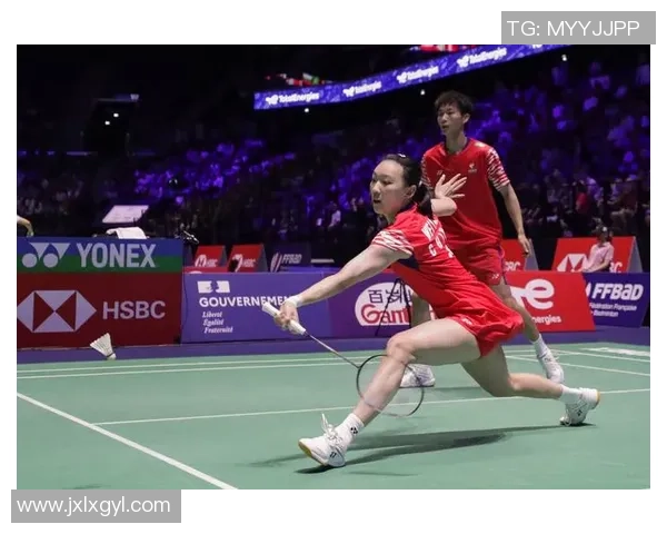 南京羽毛球队荣登全国羽毛球配合排行榜第一名的背后故事与成就解析 南京羽毛球队荣登全国羽毛球配合排行榜第一名的背后故事与成就解析